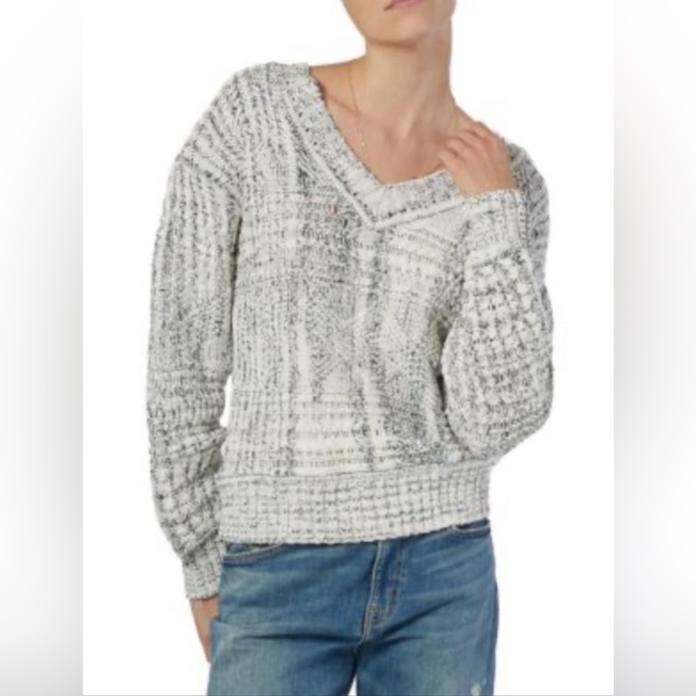 Joie Sydnee V-Neck Knit Sweater
Size: Small